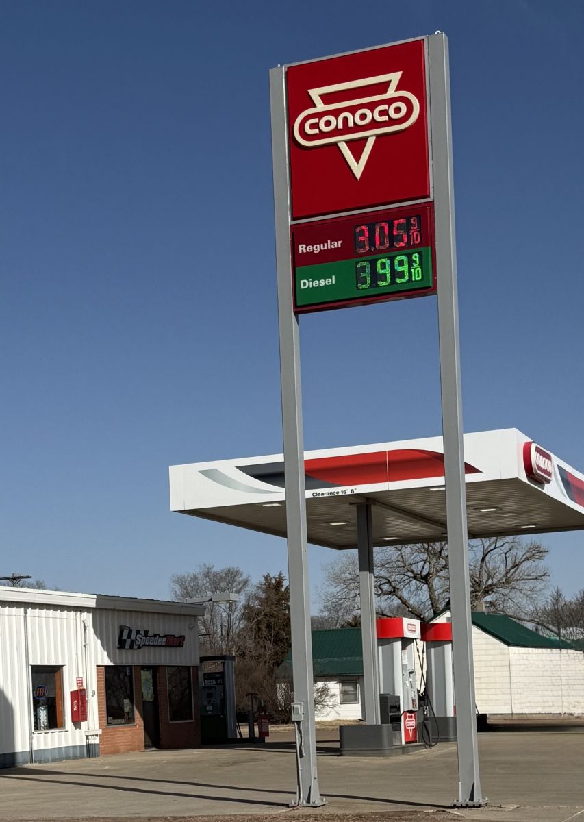 Front of Speedee Mart